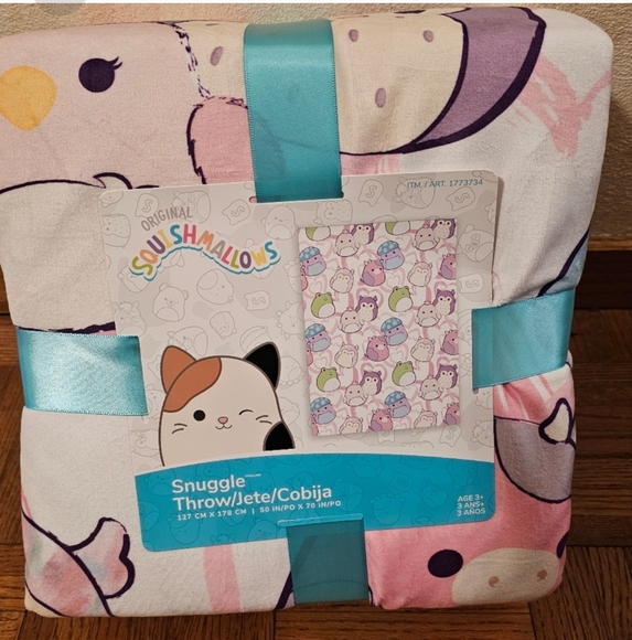Squishmallows Snuggle Throw soft, NWT - Picture 1 of 5